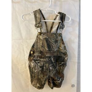 Bass pro shop camouflage large overall size 6m?